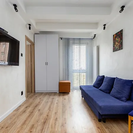 Lasy Chylonskie Blue Apartment *